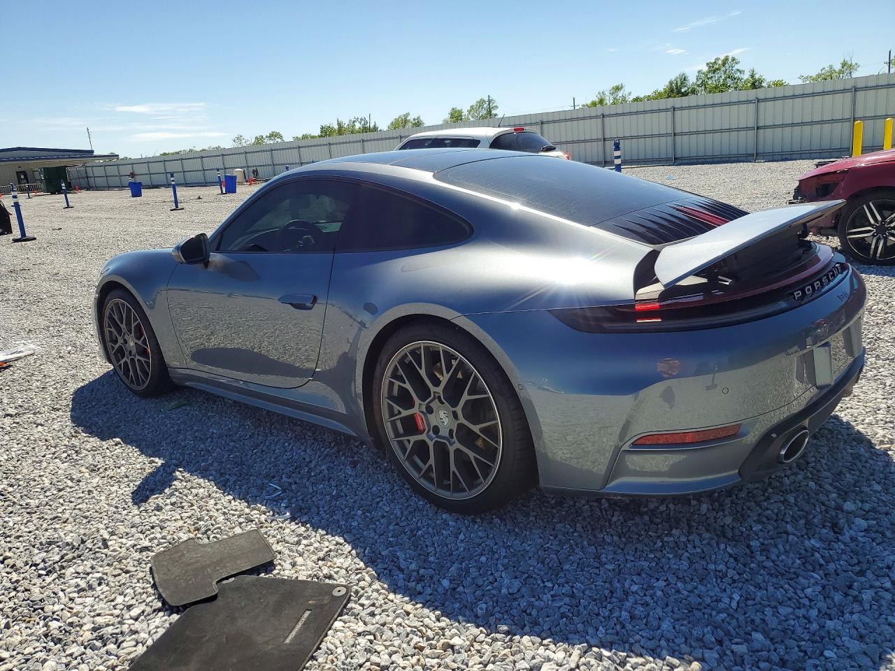 2025 Porsche 911 Carrera S - zdjęcie 2