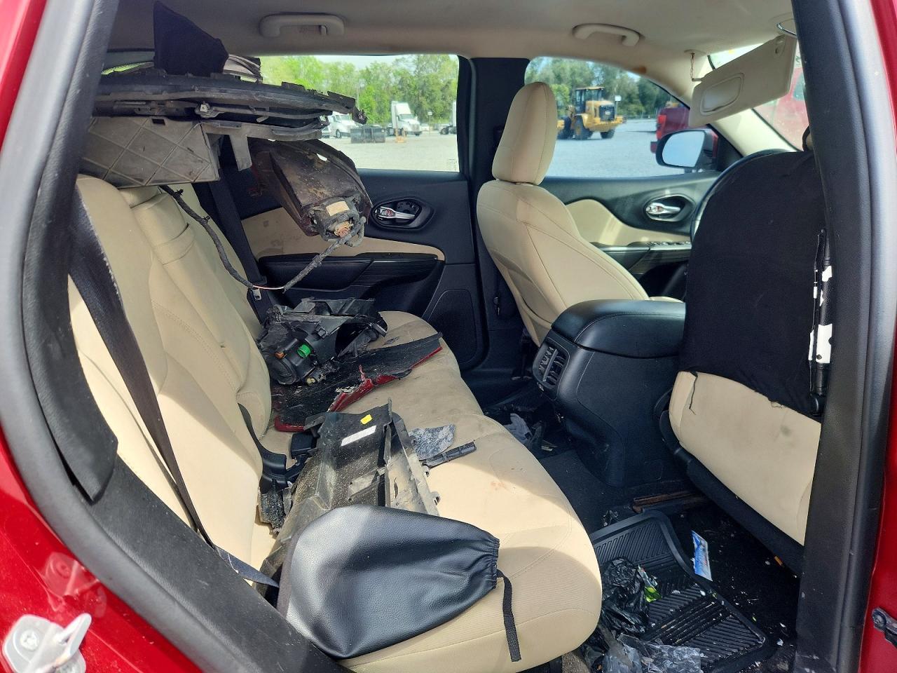 2016 Jeep Cherokee Latitude - zdjęcie 11