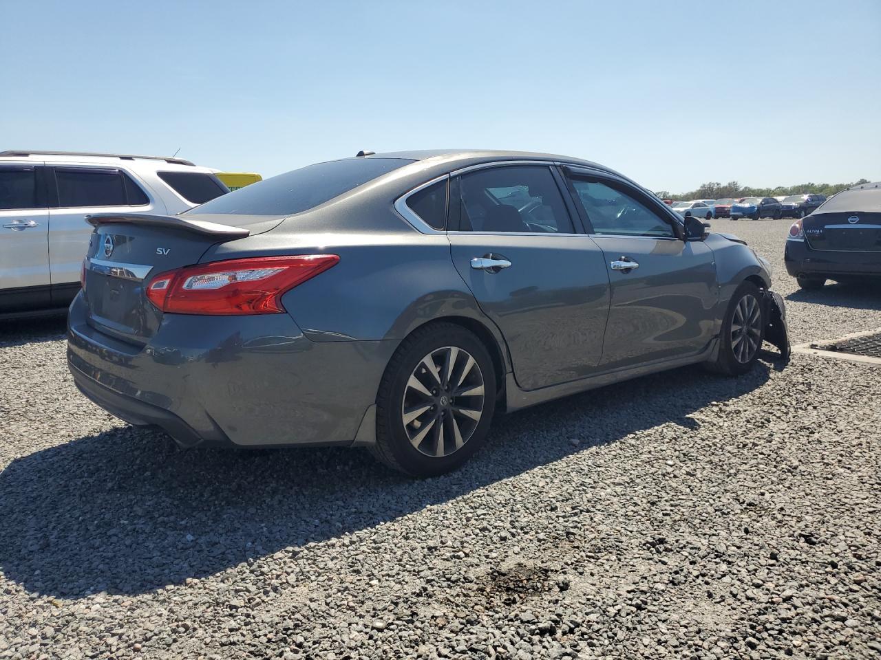 2017 Nissan Altima 2.5 Sv - zdjęcie 3