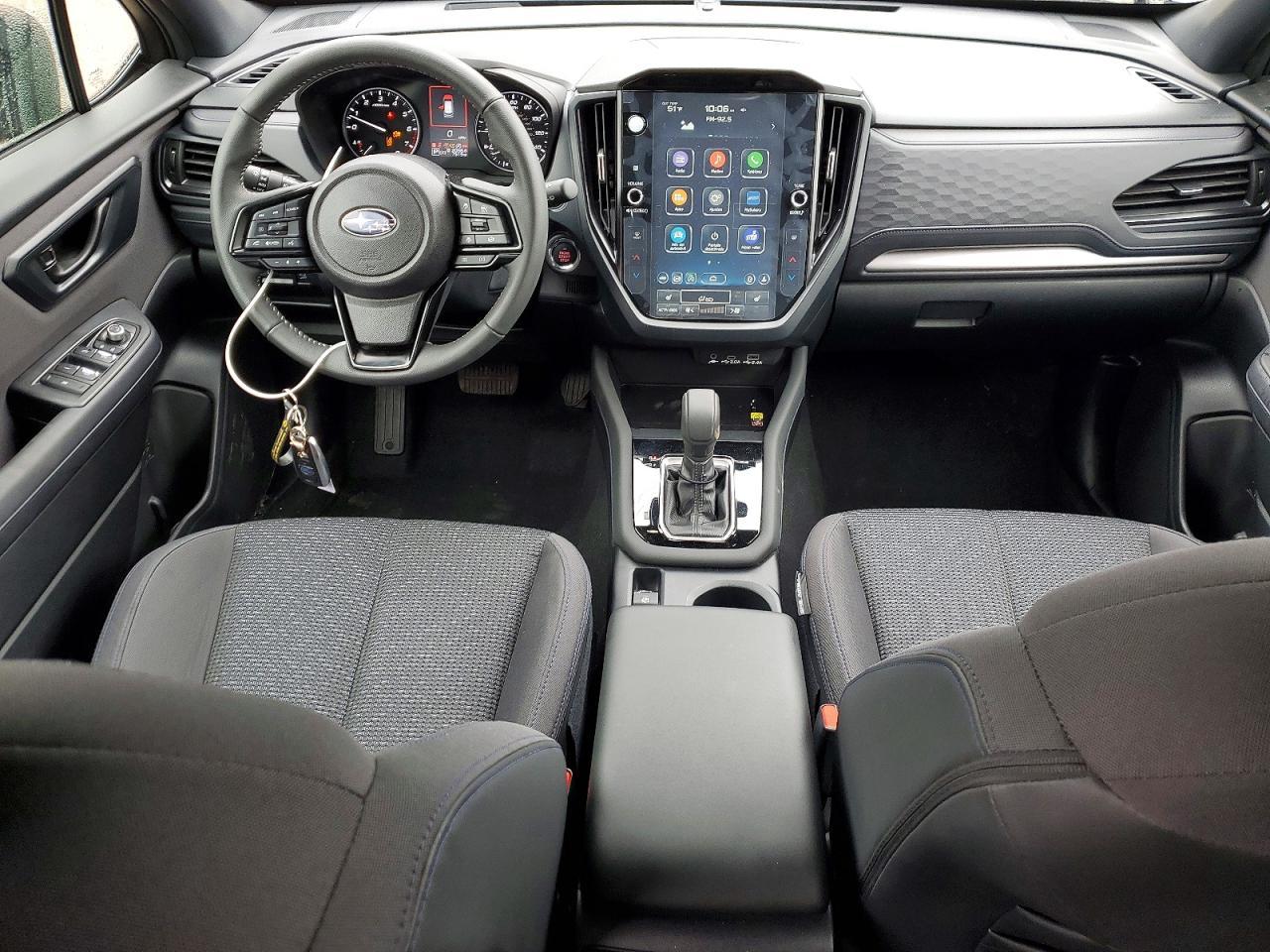 2025 Subaru Forester Premium - zdjęcie 8