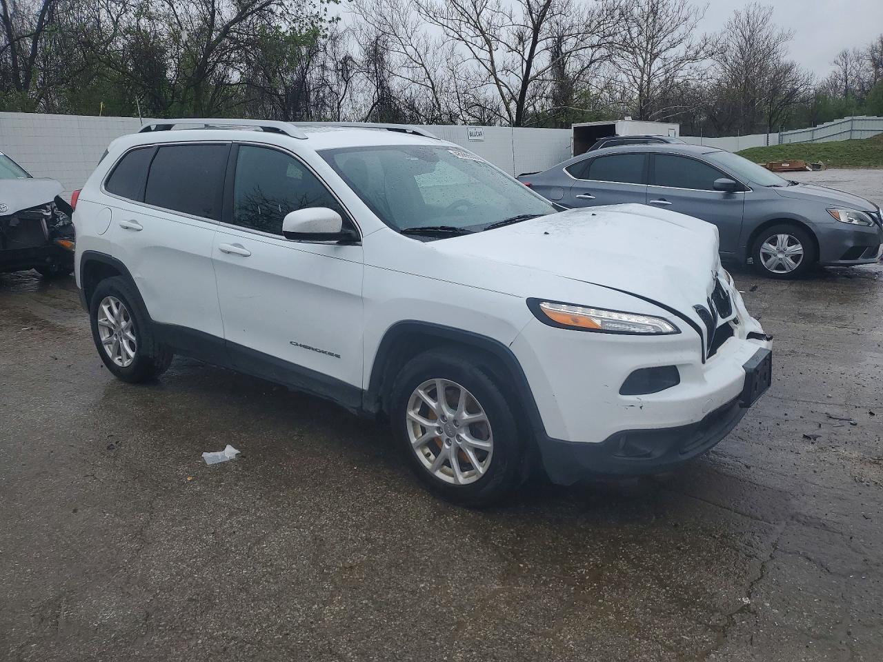 2014 Jeep Cherokee - zdjęcie 4