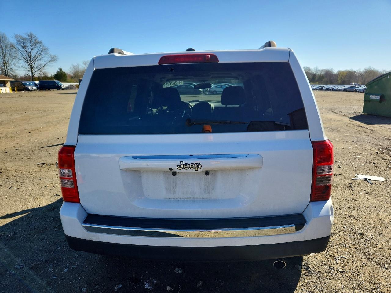 2016 Jeep Patriot Latitude - zdjęcie 6