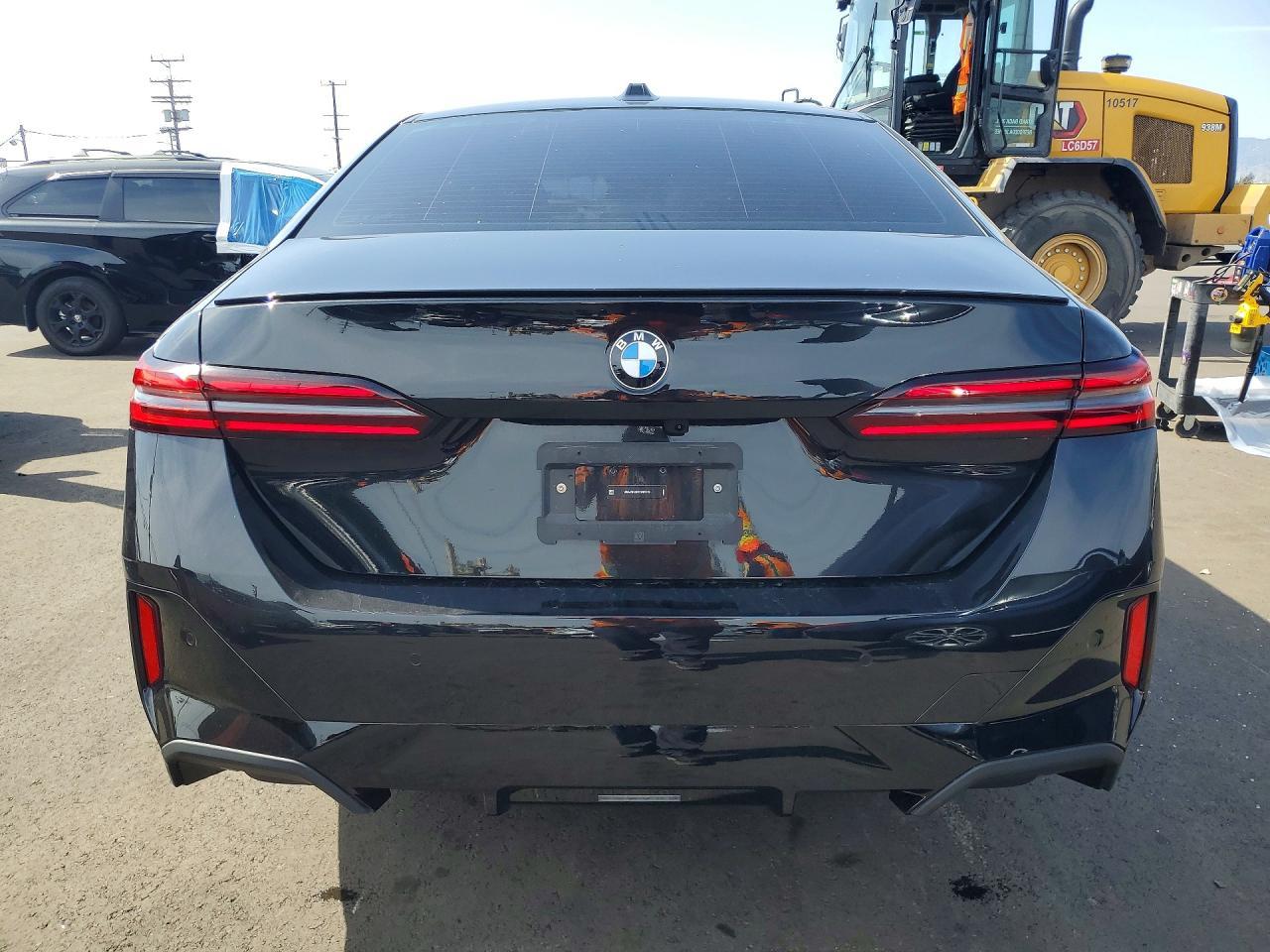 2026 BMW 530 I - zdjęcie 6