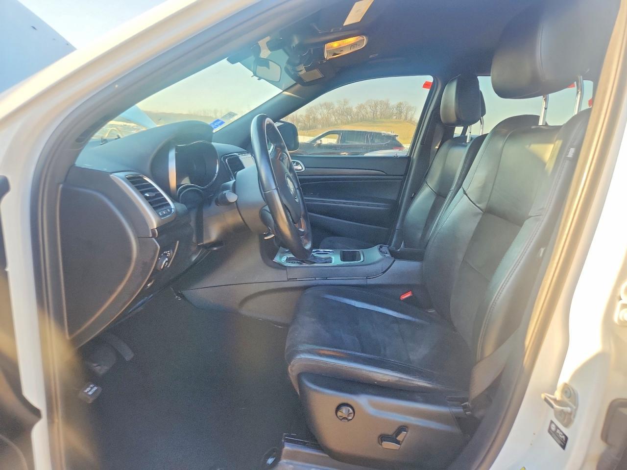 2021 Jeep Grand Cherokee Laredo - zdjęcie 7
