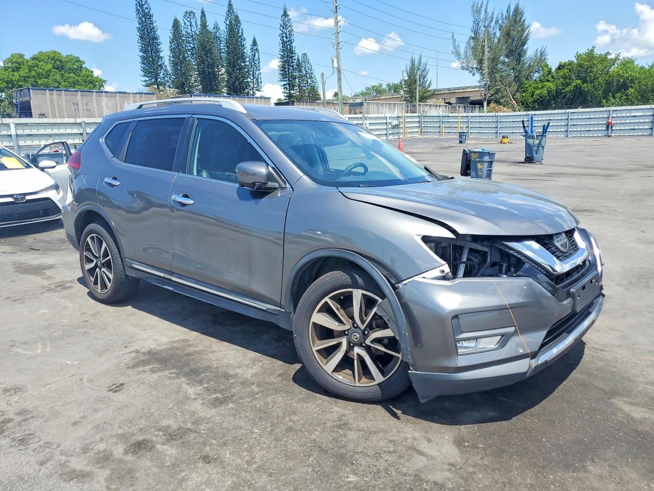 2019 Nissan Rogue Sl - zdjęcie 4
