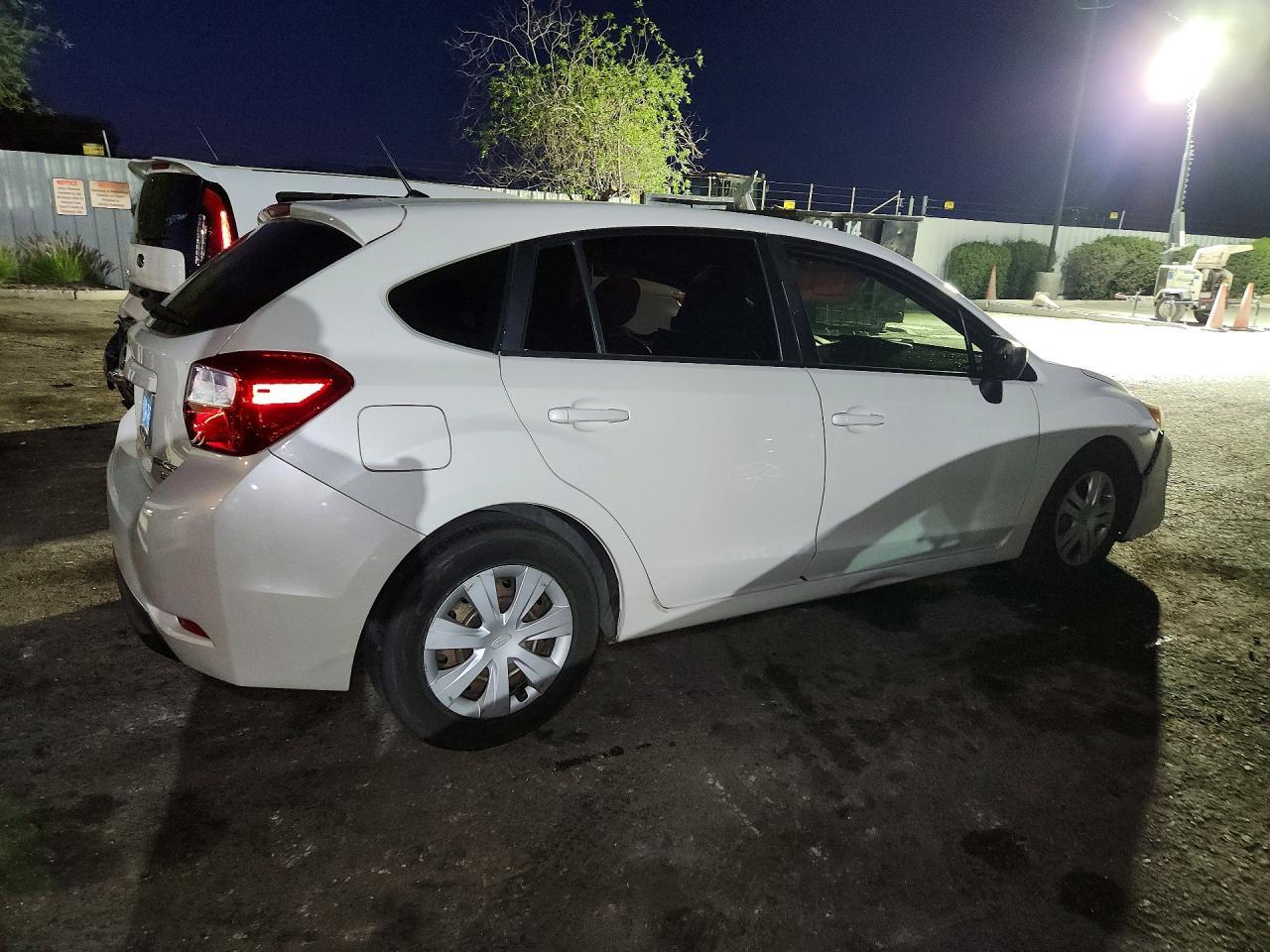 2016 Subaru Impreza - zdjęcie 3