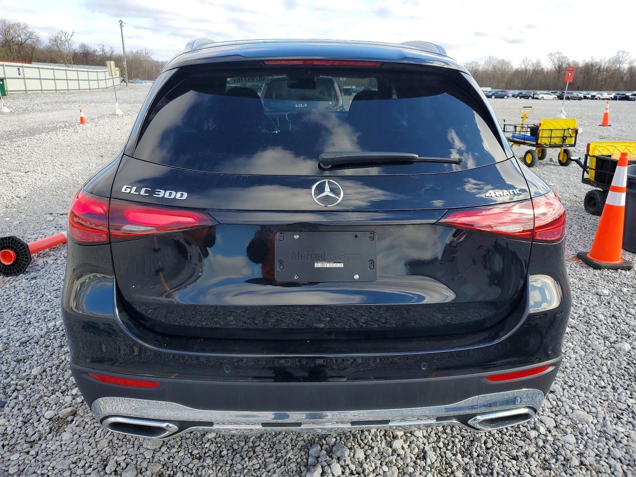 2025 Mercedes-Benz Glc 300 4Matic - zdjęcie 6