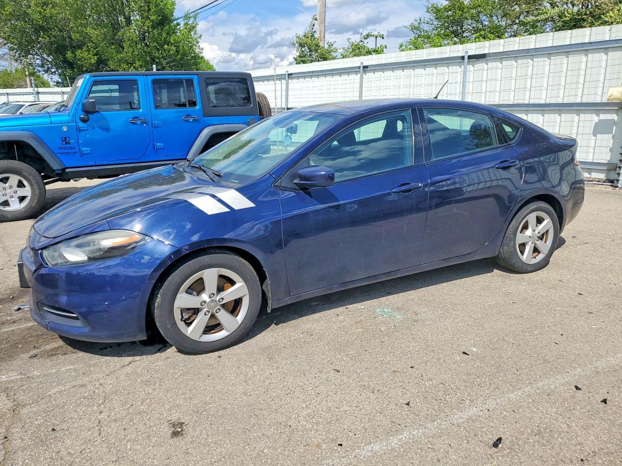 2015 Dodge Dart Sxt - zdjęcie główne