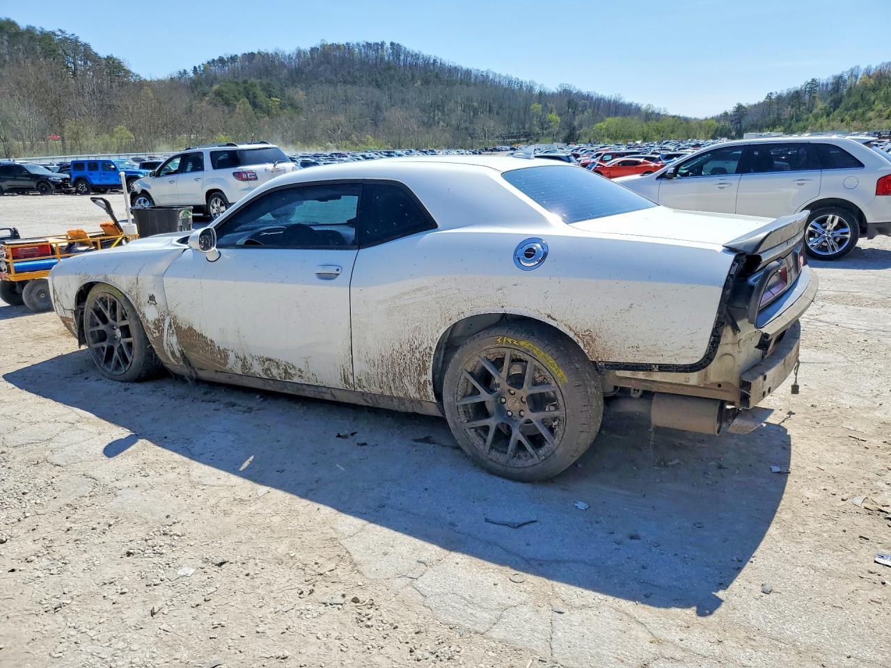2015 Dodge Challenger R - zdjęcie 2