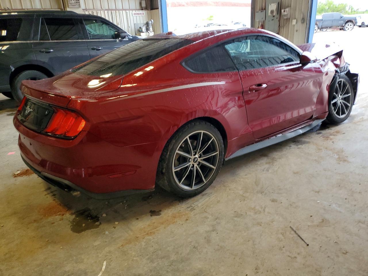 2019 Ford Mustang - zdjęcie 3
