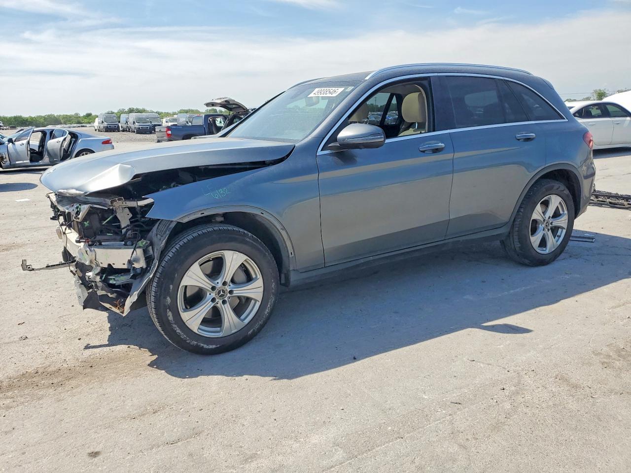 2018 Mercedes-Benz Glc 300 - zdjęcie główne