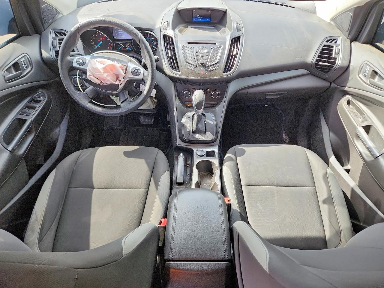 2016 Ford Escape S - zdjęcie 8