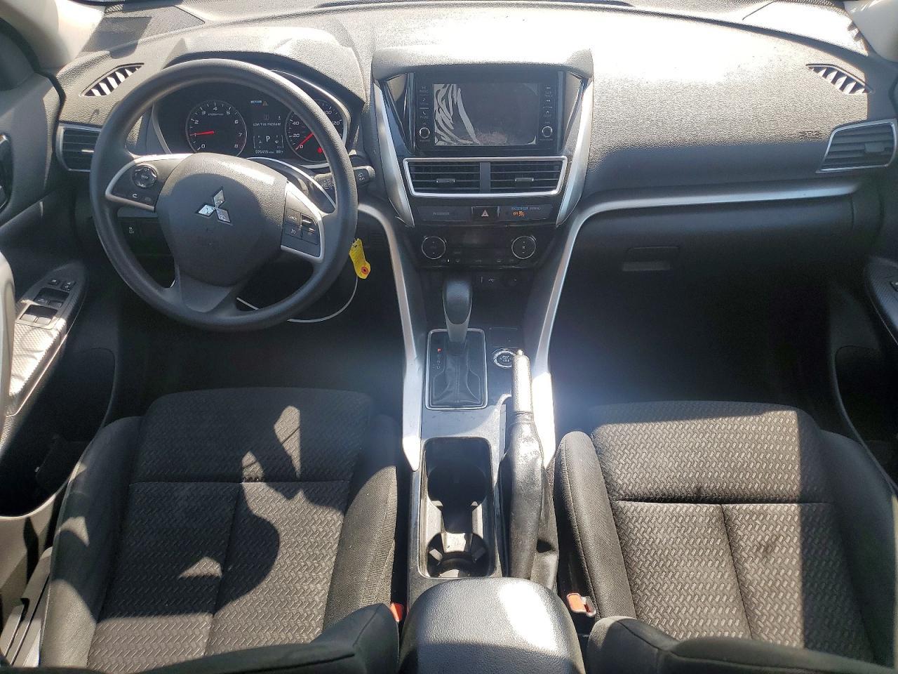 2018 Mitsubishi Eclipse Cross Es - zdjęcie 8