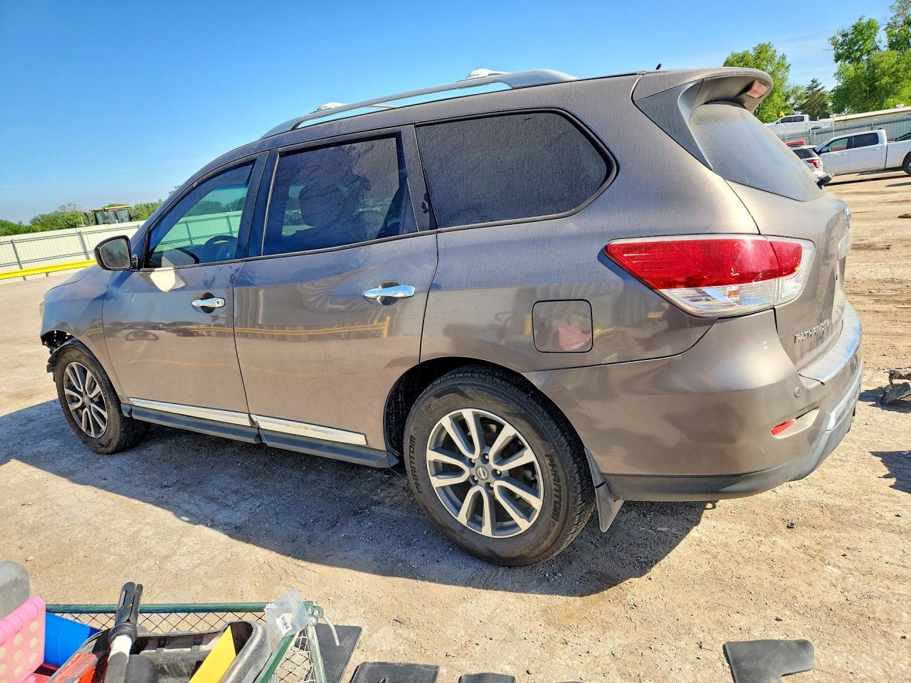 2013 Nissan Pathfinder S - zdjęcie 2