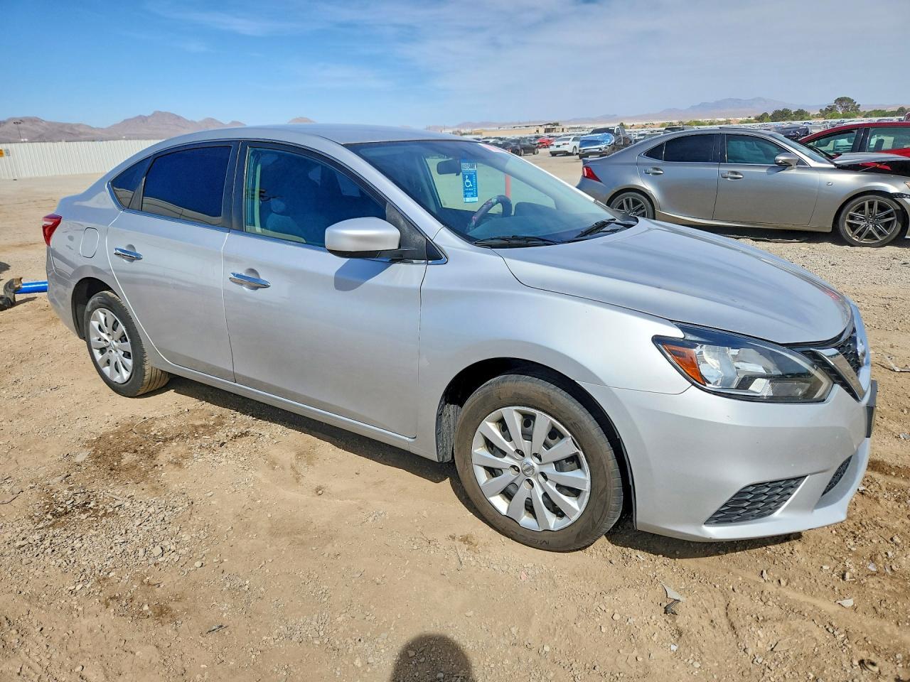 2019 Nissan Sentra S - zdjęcie 4