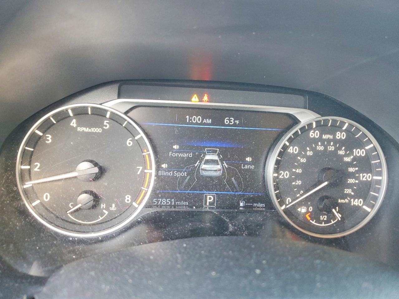 2021 Nissan Altima Sr - zdjęcie 9