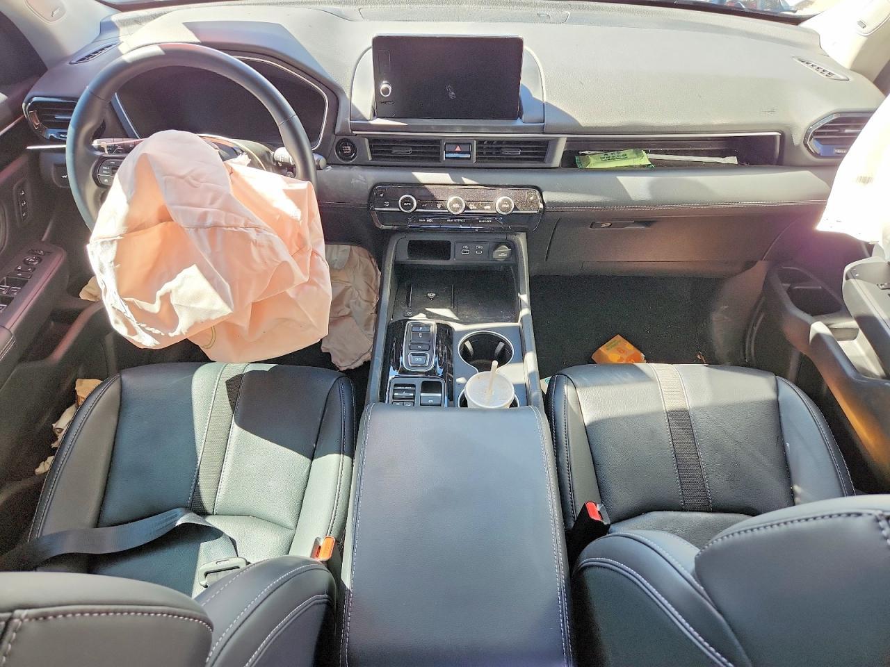 2025 Honda Pilot Touring - zdjęcie 8