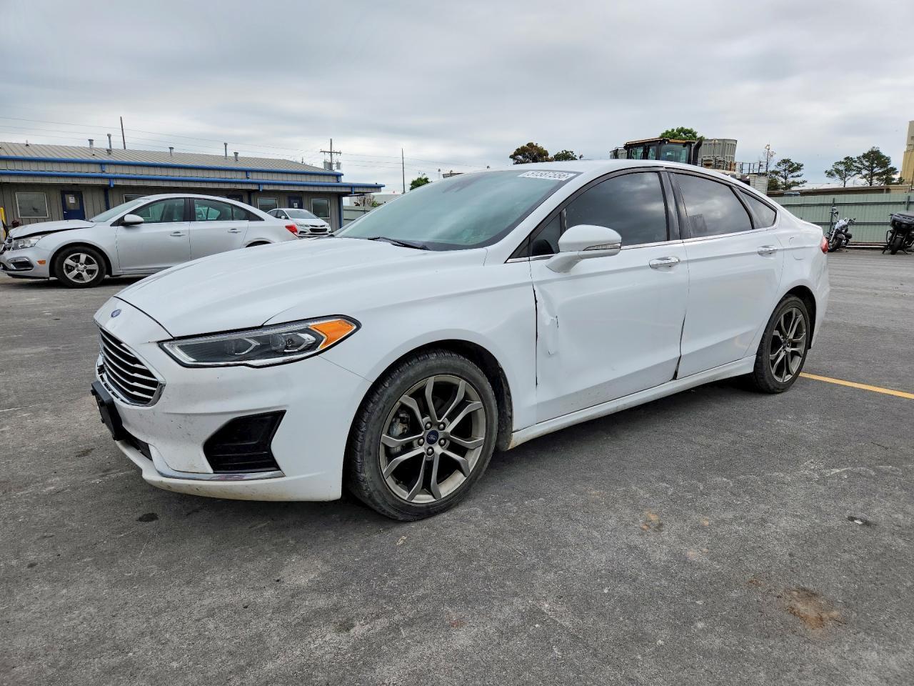 2020 Ford Fusion Sel - zdjęcie główne