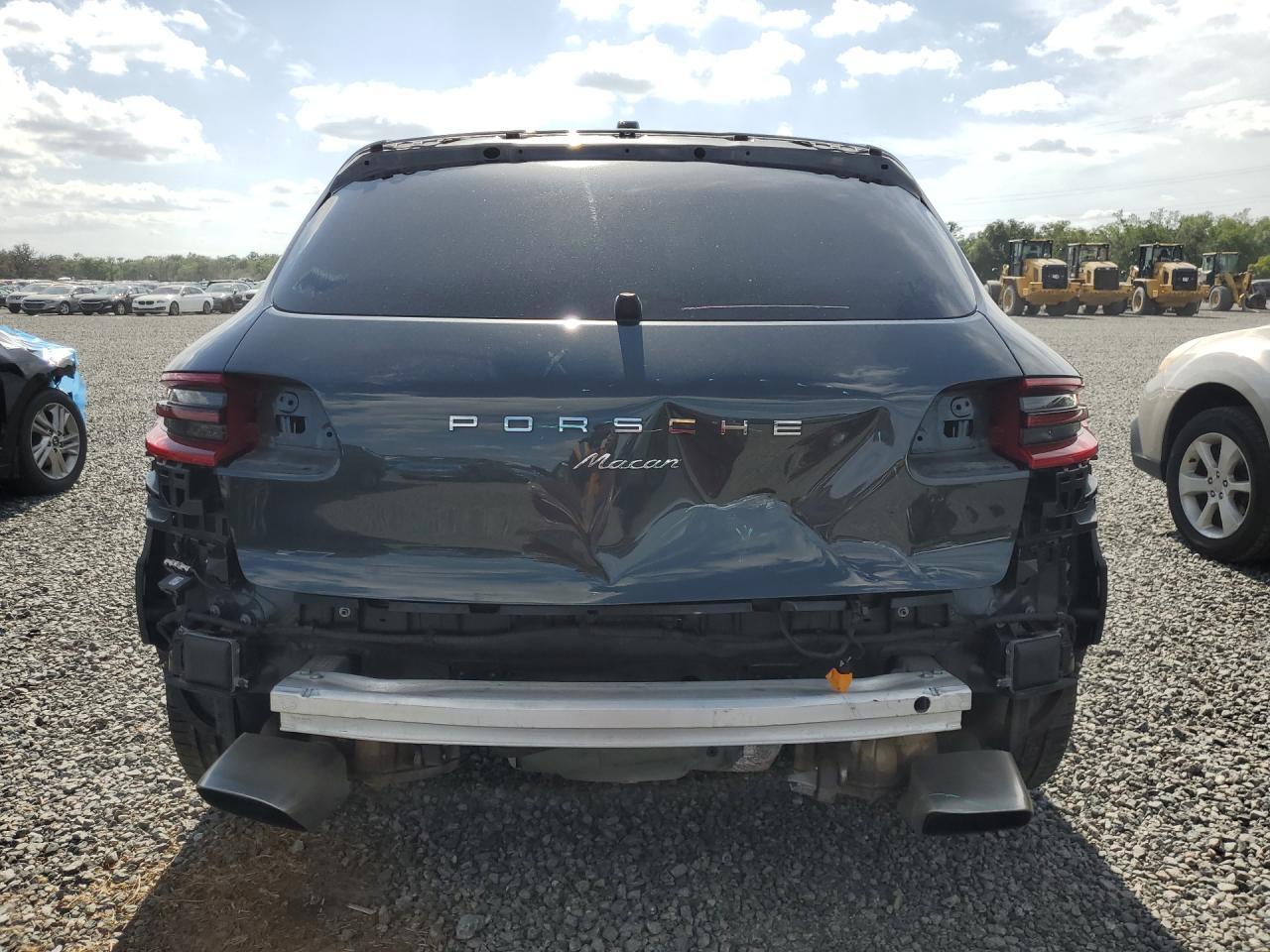 2017 Porsche Macan - zdjęcie 6