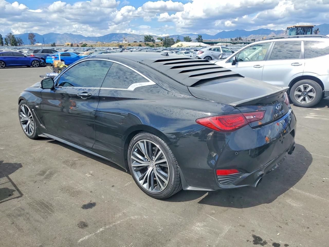 2017 Infiniti Q60 3.0T Premium - zdjęcie 2