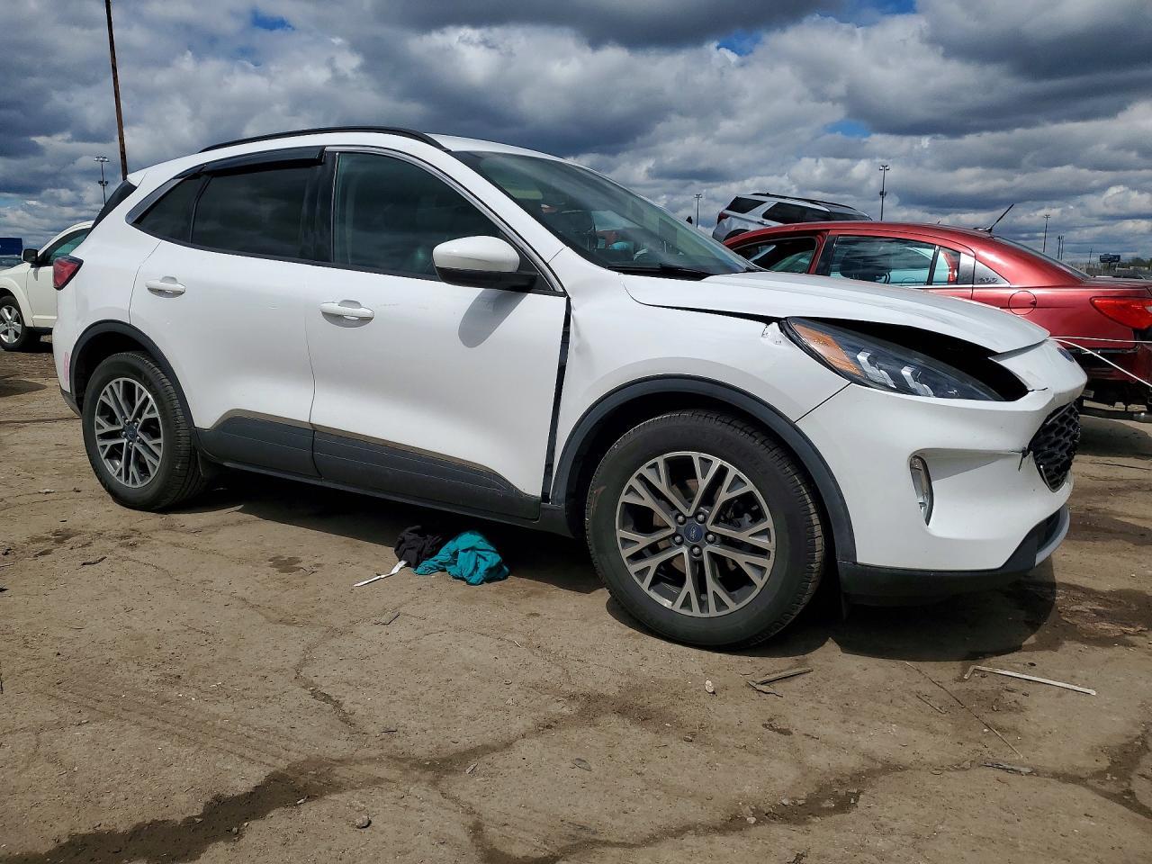 2020 Ford Escape Sel - zdjęcie 4