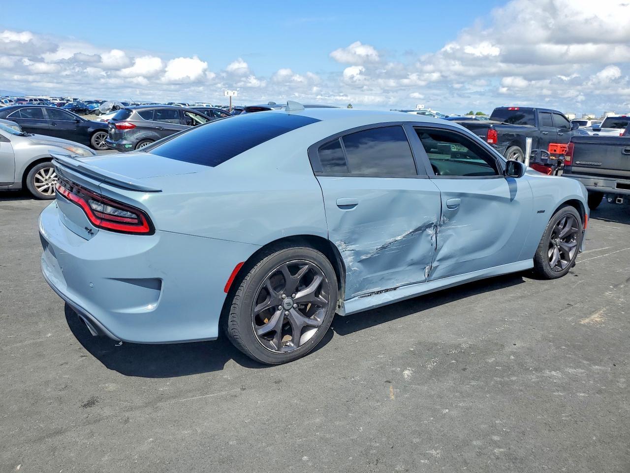 2019 Dodge Charger R - zdjęcie 3