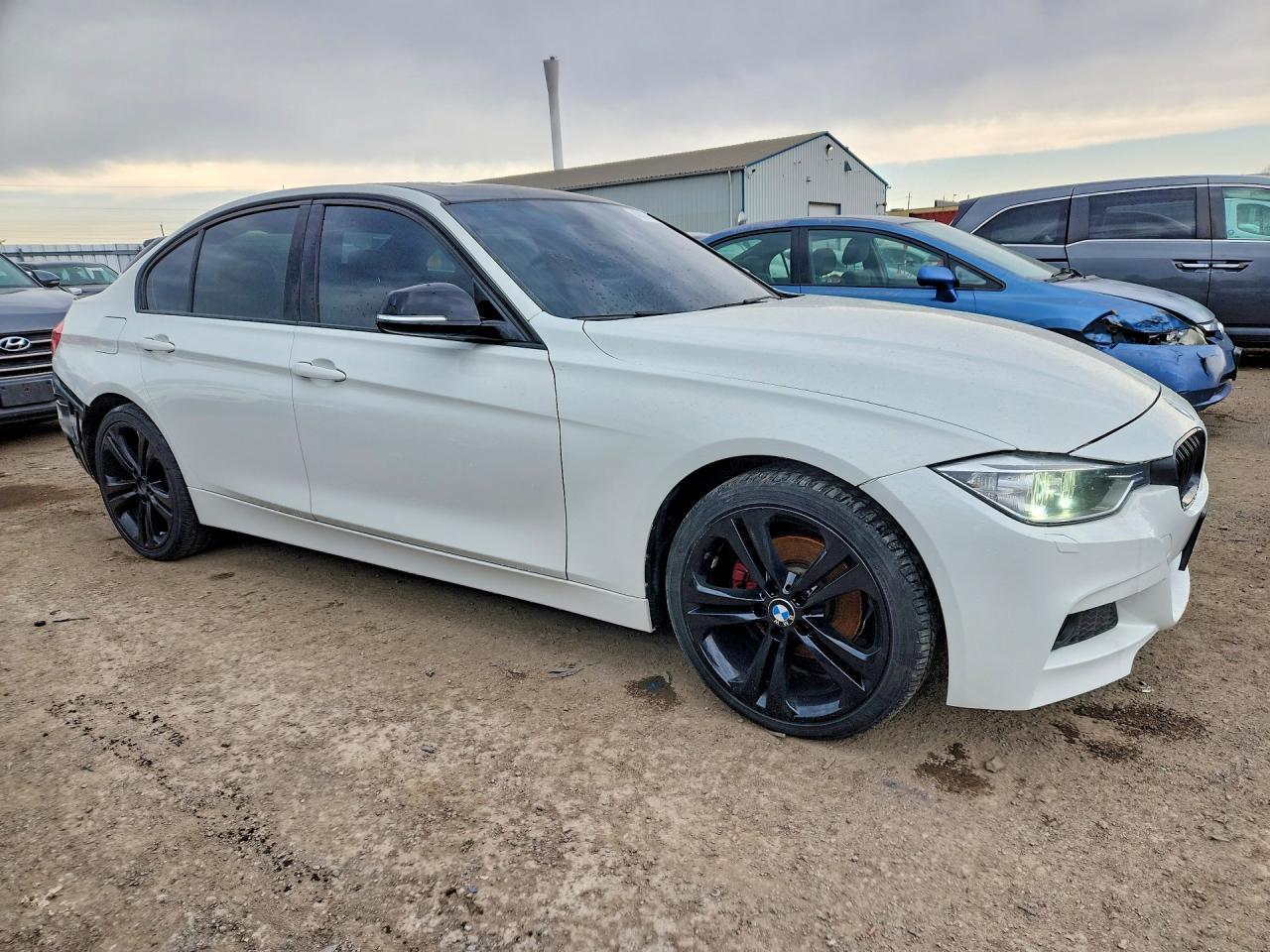 2015 BMW 328 Xi - zdjęcie 4