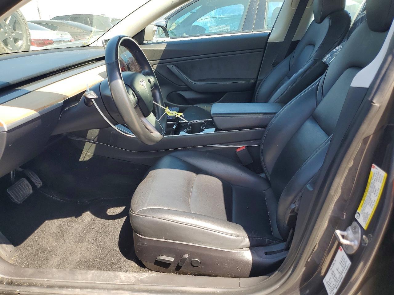 2018 Tesla Model 3 - zdjęcie 7