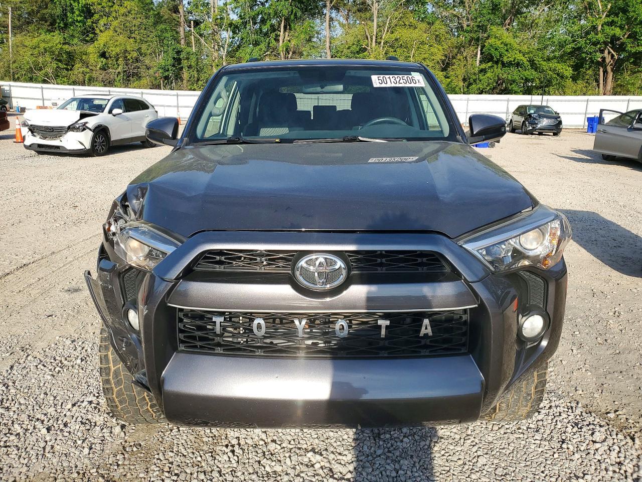 2019 Toyota 4Runner Sr5 - zdjęcie 5