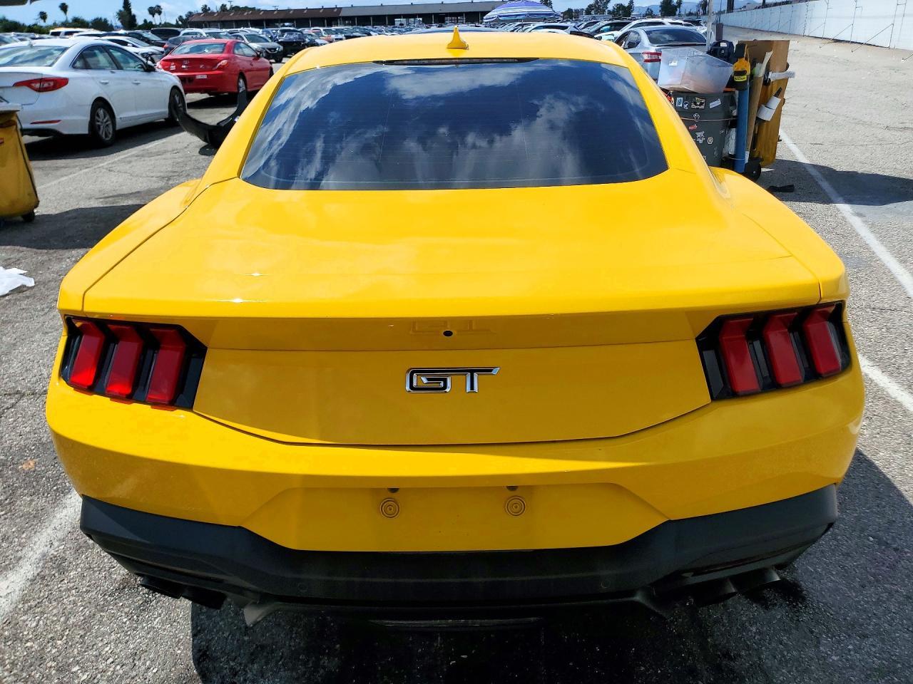 2024 Ford Mustang Gt - zdjęcie 6