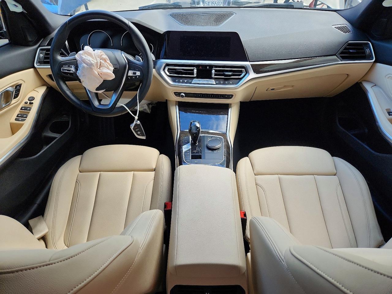 2020 BMW 330I - zdjęcie 8