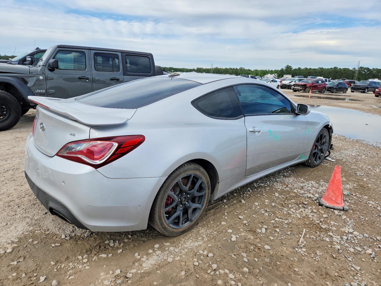 2016 Hyundai Genesis Coupe 3.8 Ultimate - zdjęcie 3