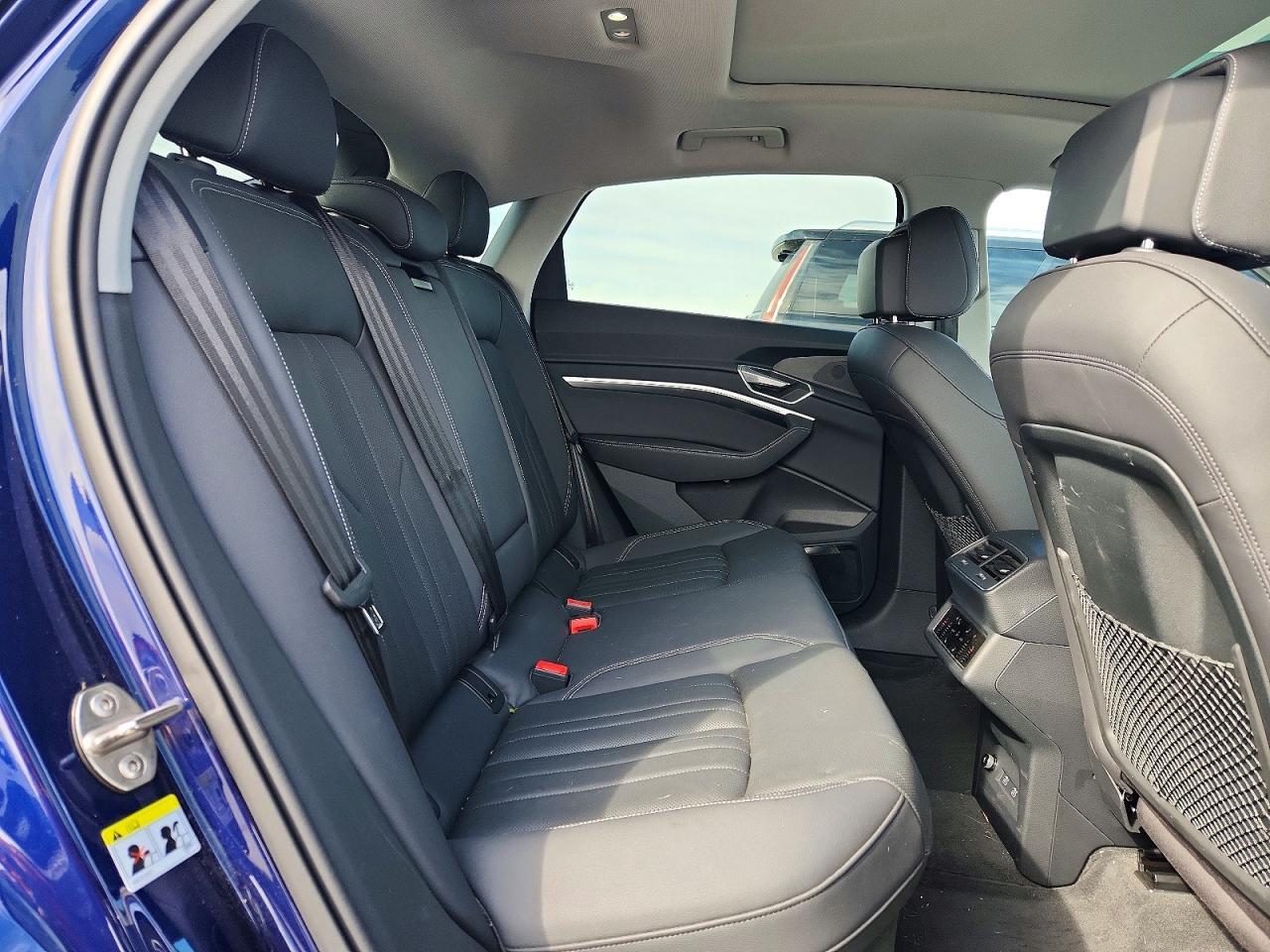 2021 Audi E-Tron Sportback Premium Plus - zdjęcie 11