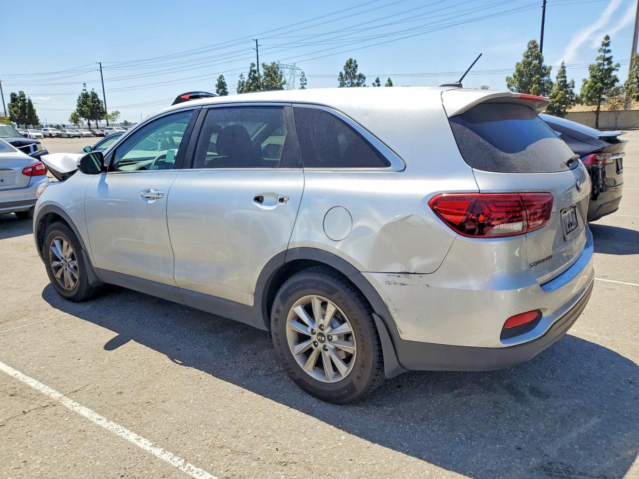 2019 Kia Sorento Lx - zdjęcie 2