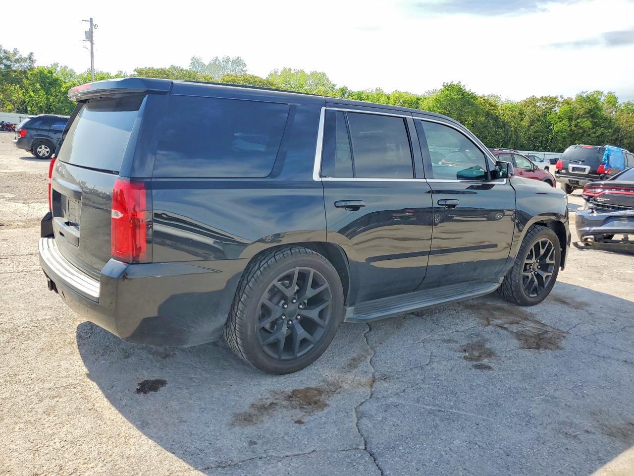 2015 Chevrolet Tahoe Special - zdjęcie 3