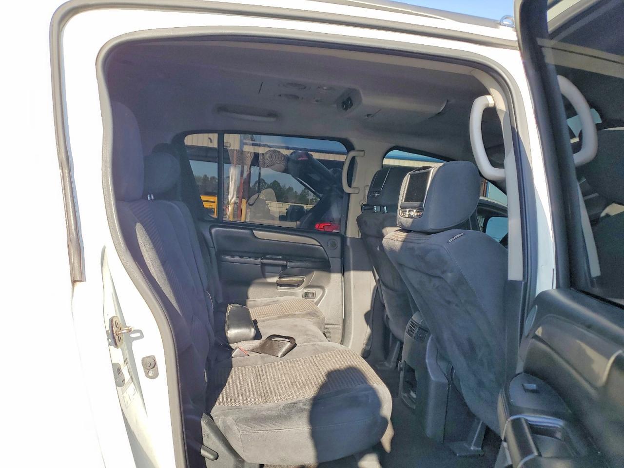 2014 Nissan Armada Sv - zdjęcie 11