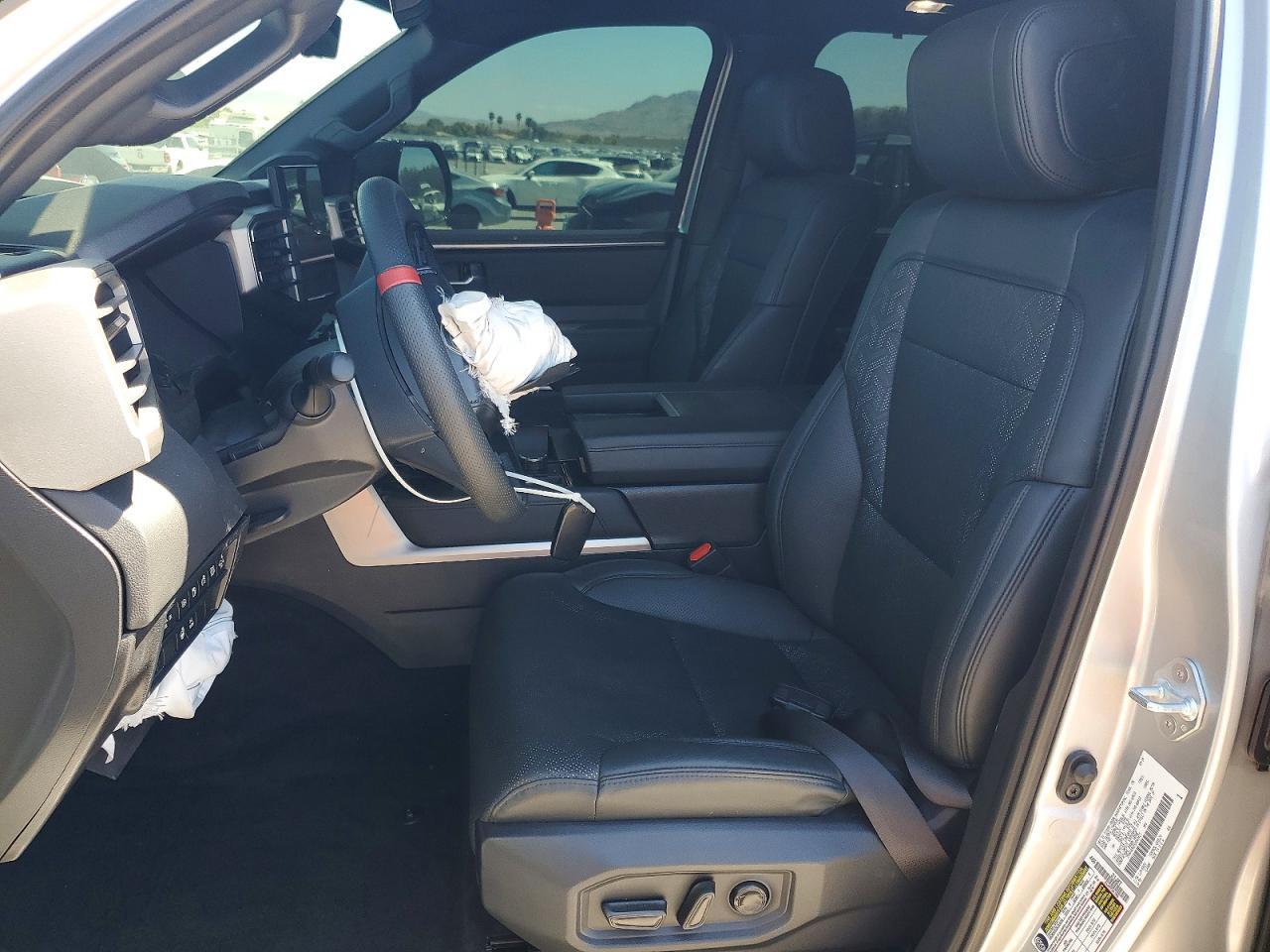 2025 Toyota Sequoia Limited - zdjęcie 7