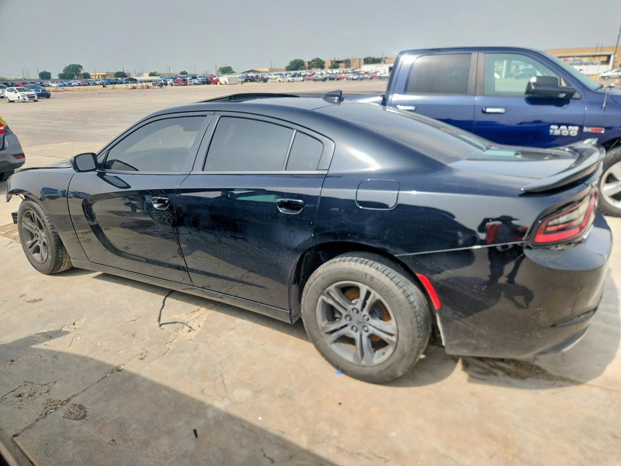 2023 Dodge Charger Sxt - zdjęcie 2