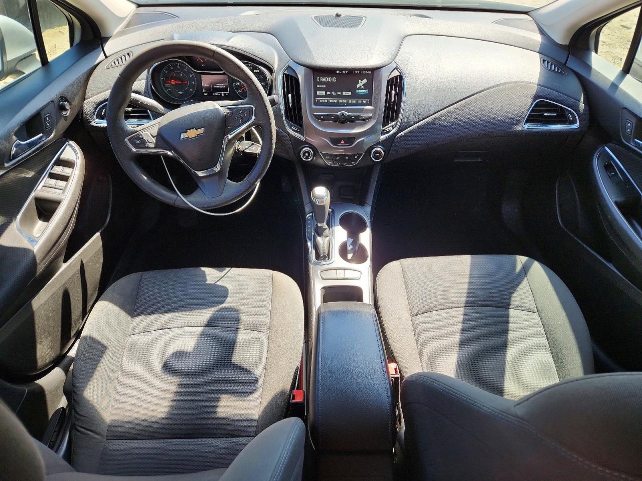 2018 Chevrolet Cruze Lt - zdjęcie 8