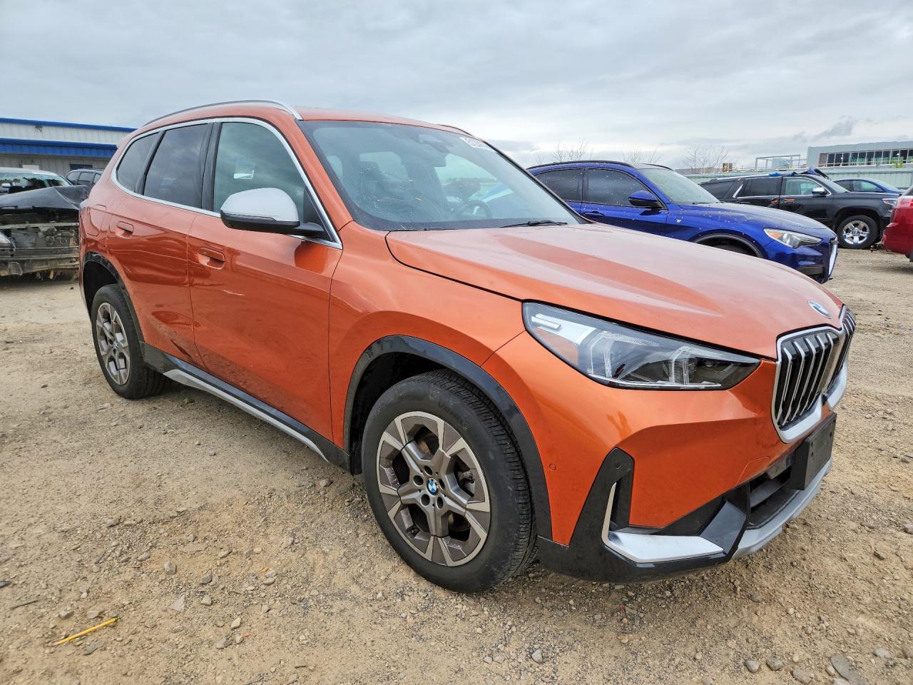 2023 BMW X1 xDrive28I - zdjęcie 4