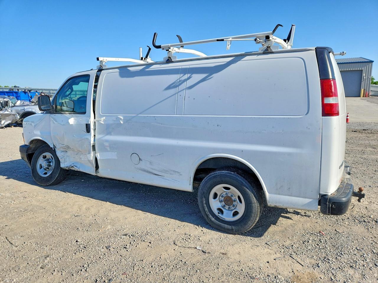 2018 Chevrolet Express G3500 - zdjęcie 2