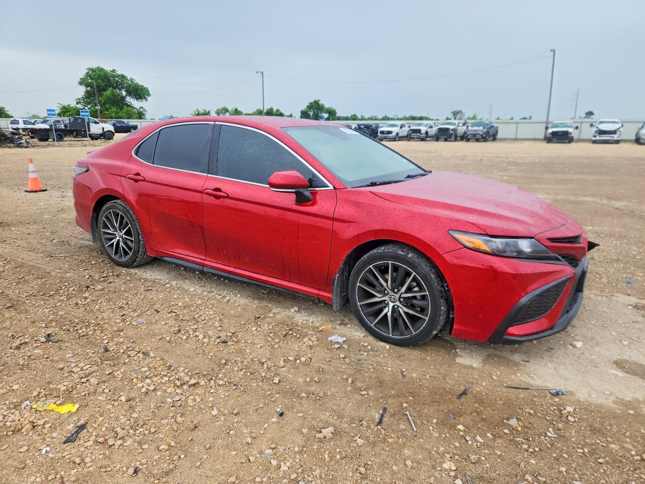 2022 Toyota Camry - zdjęcie 4