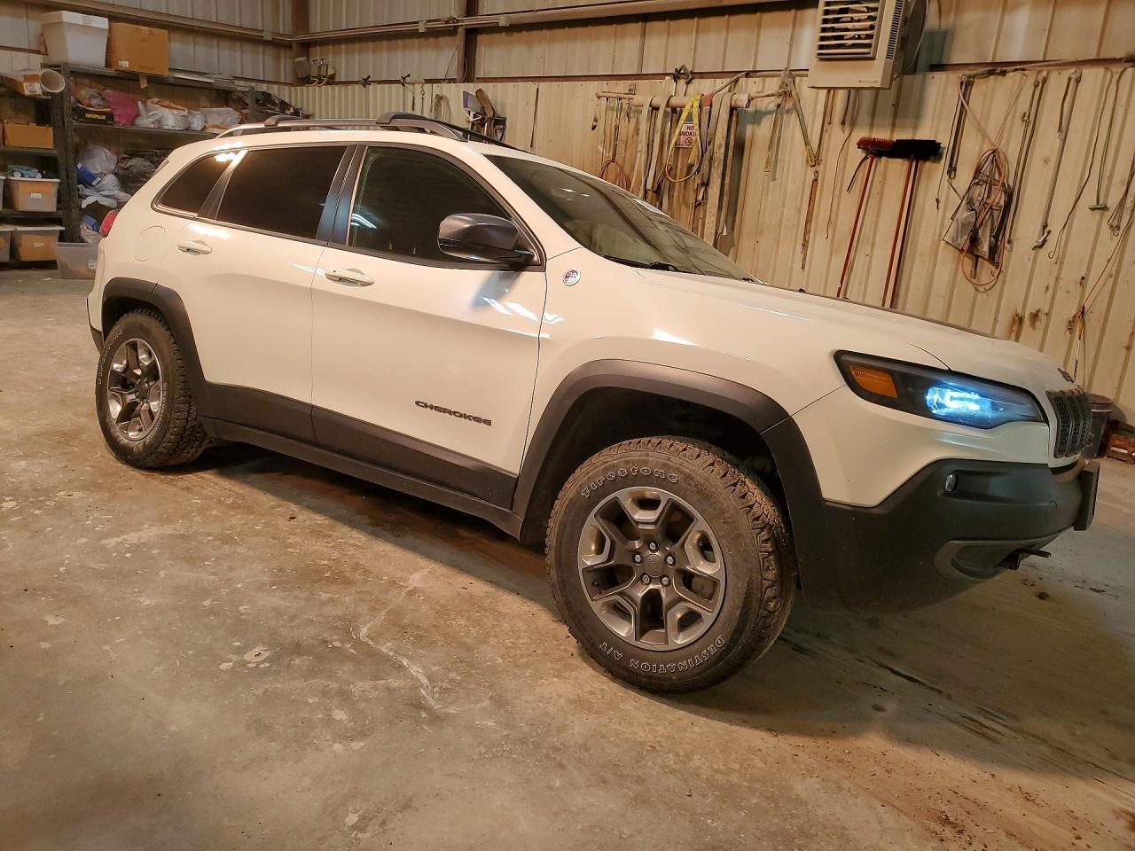 2019 Jeep Cherokee Trailhawk - zdjęcie 4