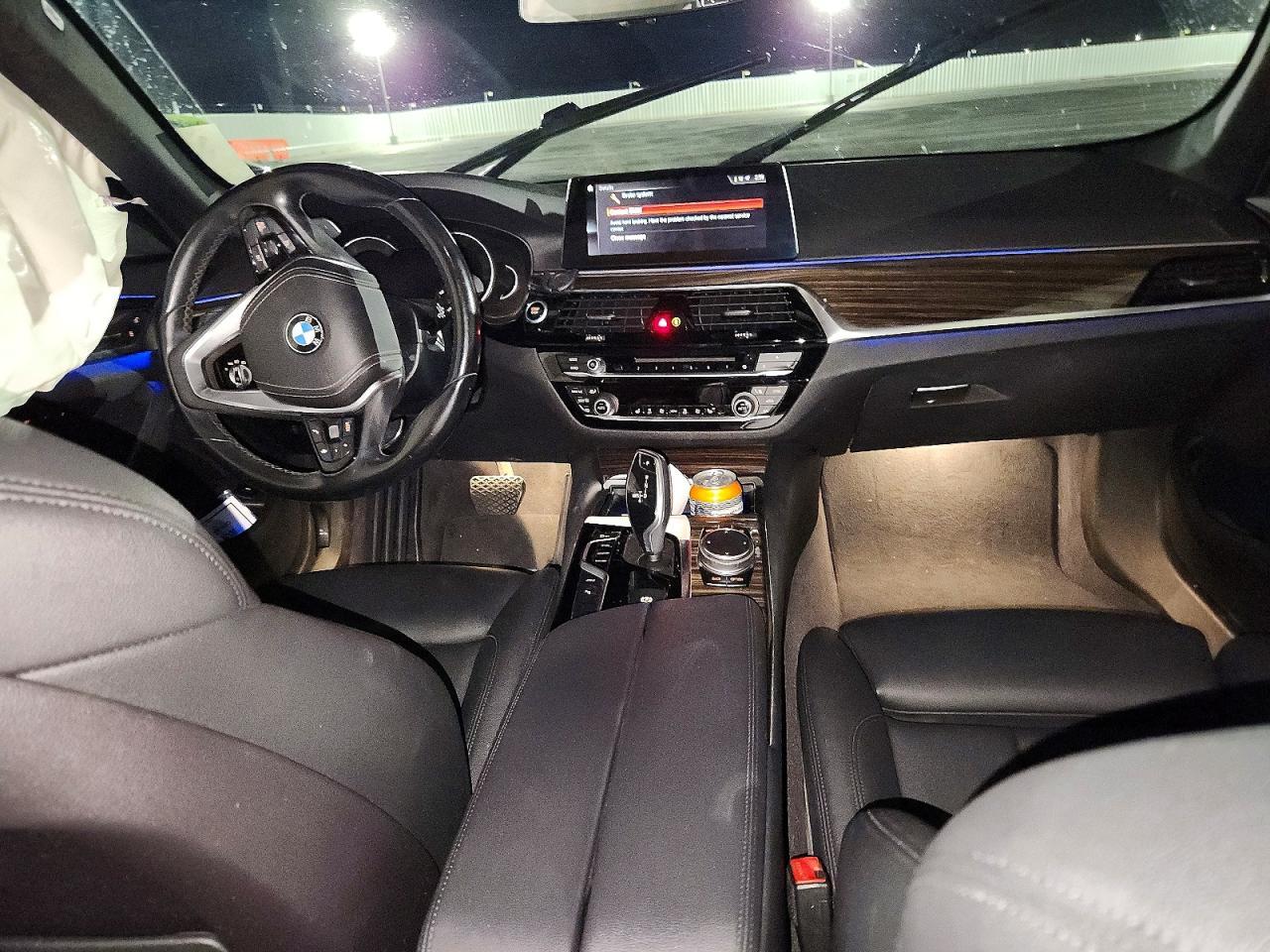 2019 BMW 530E - zdjęcie 8