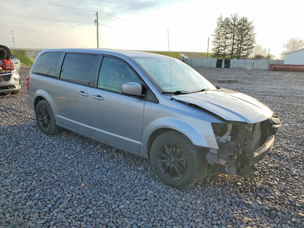 2019 Dodge Grand Caravan Gt - zdjęcie 4