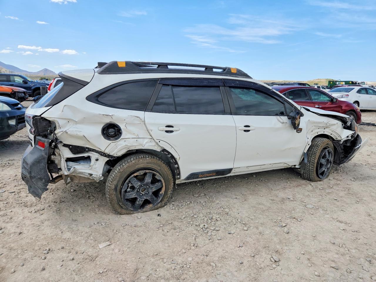 2024 Subaru Outback Wilderness - zdjęcie 3