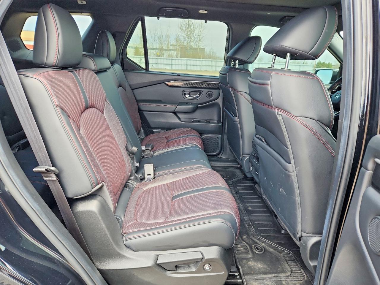 2025 Honda Pilot Black - zdjęcie 11
