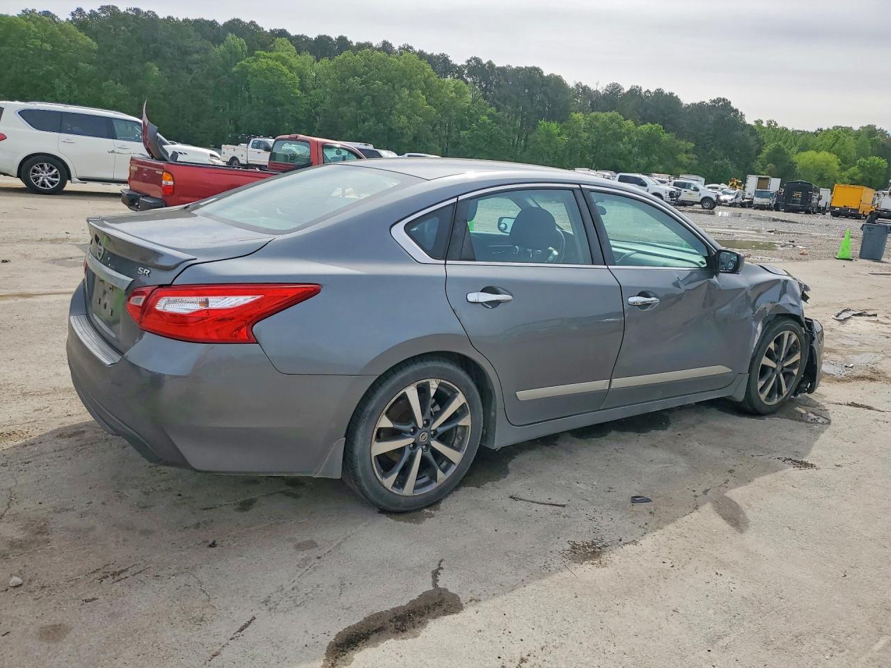 2016 Nissan Altima 2.5 Sr - zdjęcie 3