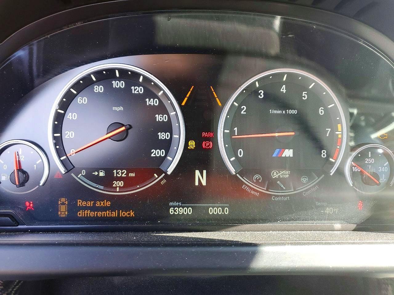 2015 BMW M6 - zdjęcie 9