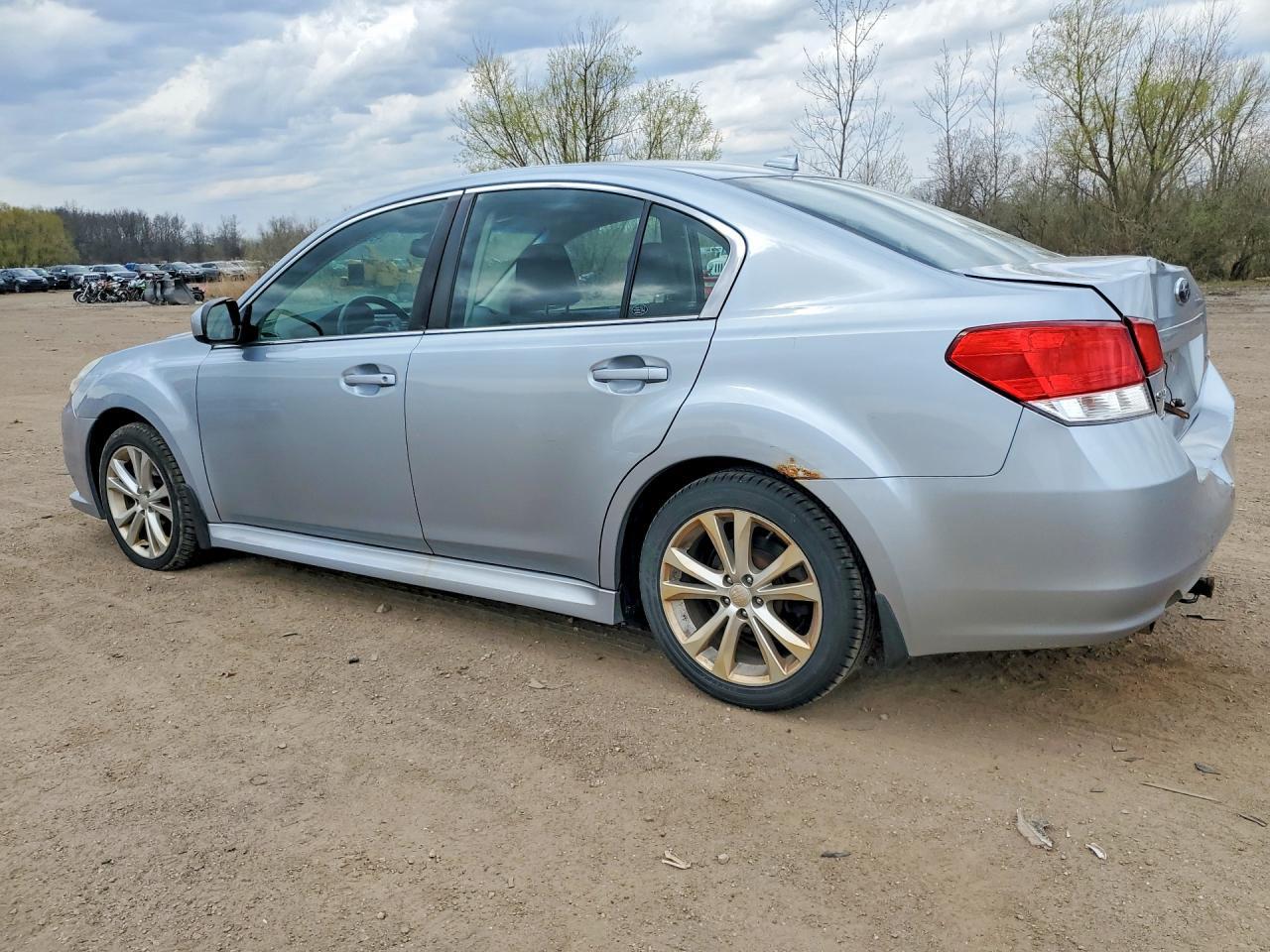 2014 Subaru Legacy 2.5I Premium - zdjęcie 2